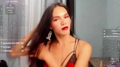 Snapshot of lala_moves chatting on March 27, 1:33 pm Joxie online show from March 27, 1:33 pm