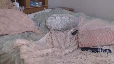 Snapshot of lalaisallbad chatting on February 5, 5:31 pm Naomi Rose online show from February 5, 5:31 pm