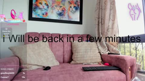 lalau online show from September 15, 3:01 pm