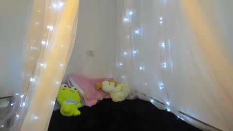 lalau online show from October 29, 12:24 am