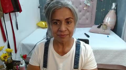 lalisha online show from May 10, 1:55 am