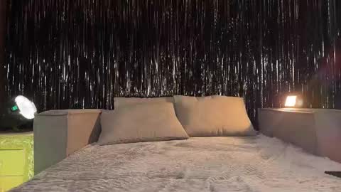 Snapshot of lallebi chatting on November 1, 12:29 pm Ellina online show from November 1, 12:29 pm