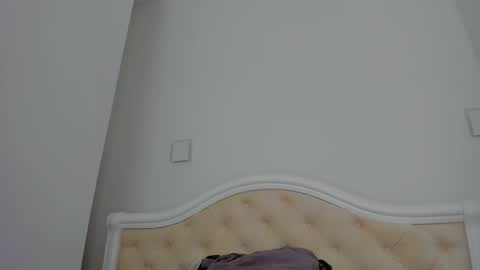 Snapshot of lallie_ chatting on September 18, 3:47 pm Lallie  online show from September 18, 3:47 pm