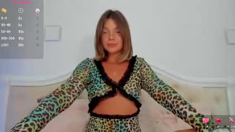 Lallie  online show from July 28, 3:21 pm