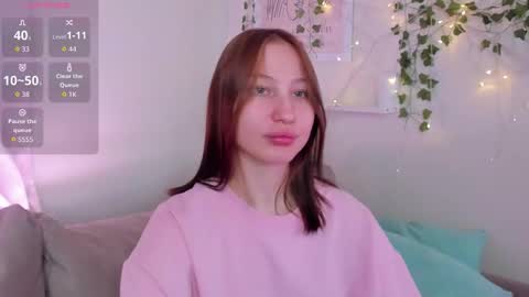 Snapshot of lallycute chatting on January 12, 12:32 pm Lali online show from January 12, 12:32 pm