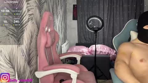 lallyrose69 online show from May 12, 8:33 am