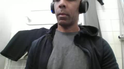 lamanta72 online show from February 25, 7:29 am