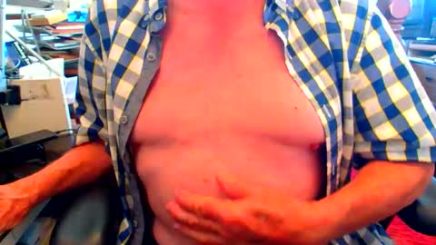 lamarbrazil online show from May 11, 11:46 pm