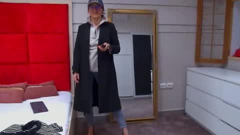 LanaBanner online show from October 4, 7:06 am