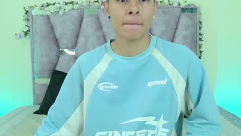 Snapshot of lana_bennett69 chatting on February 14, 10:12 am Lana online show from February 14, 10:12 am