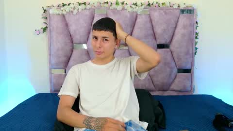 Snapshot of lana_bennett69 chatting on March 1, 11:23 am Lana online show from March 1, 11:23 am