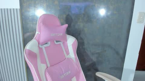 Lana online show from March 25, 8:37 pm