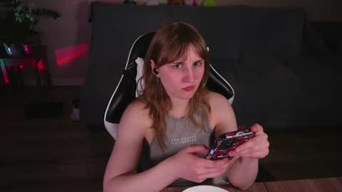 Snapshot of lana_del_kay chatting on May 23, 5:50 pm Kay online show from May 23, 5:50 pm