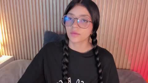 ... .          . ... online show from November 10, 1:32 pm