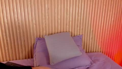 ... .          . ... online show from January 14, 1:28 pm