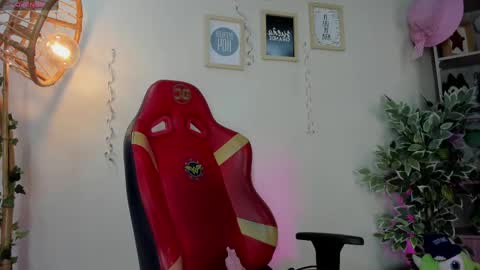 Lana online show from September 18, 1:24 pm