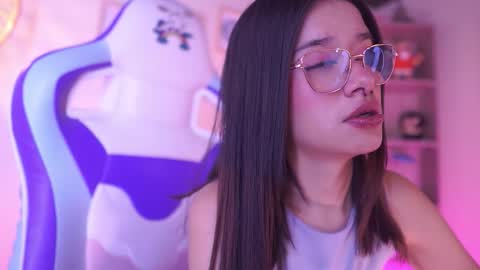 Snapshot of lana_dreams_ chatting on March 9, 11:42 pm Lana online show from March 9, 11:42 pm