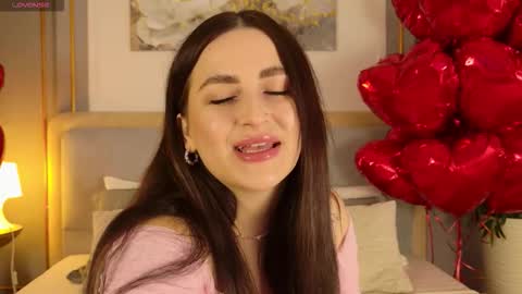 Snapshot of lana_ellie chatting on February 20, 6:10 am lana_ellie online show from February 20, 6:10 am