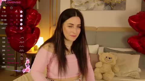 Snapshot of lana_ellie chatting on February 20, 6:26 am lana_ellie online show from February 20, 6:26 am