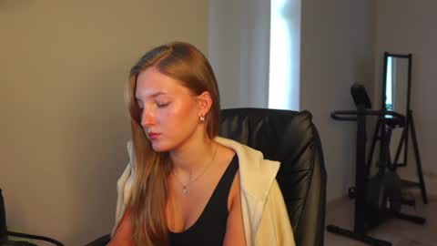 LANA JEWEL online show from July 27, 6:42 am
