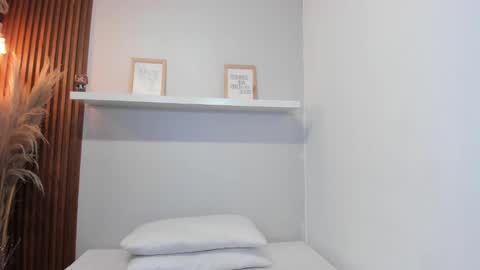 Lana     igauroraaaaaaaaa 1 online show from October 28, 2:37 am