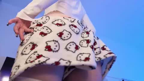 Snapshot of lana_mays chatting on February 26, 3:16 am Eva online show from February 26, 3:16 am