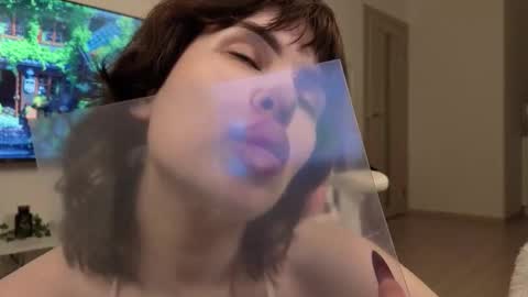 Snapshot of lana_mays chatting on March 7, 3:36 am Eva online show from March 7, 3:36 am