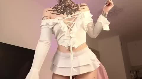 Snapshot of lana_mays chatting on March 28, 3:28 am Eva online show from March 28, 3:28 am