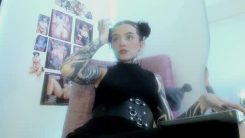 Alana Ferreira online show from February 17, 1:25 am