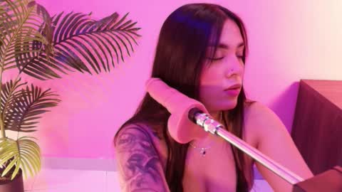 LANA online show from March 21, 3:55 am