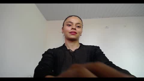 Lana ROMAN online show from December 18, 7:52 pm