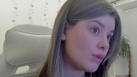 Alana online show from January 25, 7:39 pm