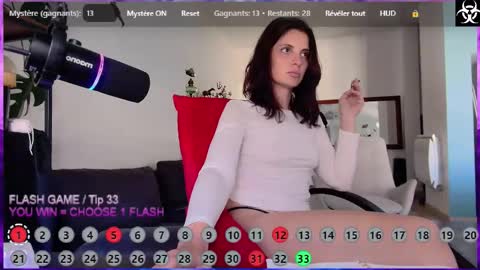 Snapshot of lana_the_virus chatting on September 29, 12:32 pm Lana The Virus online show from September 29, 12:32 pm