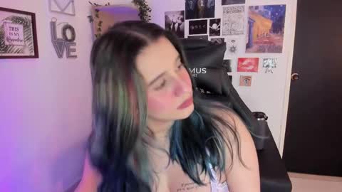 lanaherondale_ online show from November 6, 11:59 pm