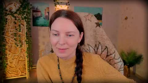 Lana Radiance online show from May 31, 3:19 pm
