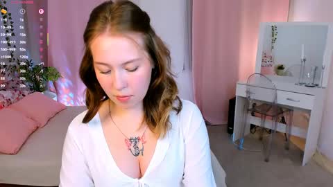 Lana online show from May 7, 9:53 pm