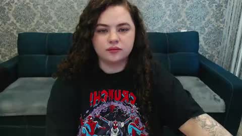 LanaRoub online show from May 18, 4:07 am