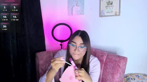 lanasin_ online show from February 8, 3:21 am