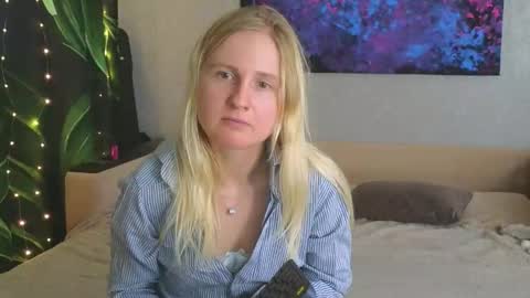 Snapshot of lanavismith chatting on January 14, 6:30 am LanaviSmith online show from January 14, 6:30 am