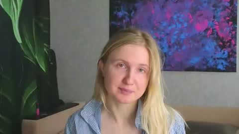 Snapshot of lanavismith chatting on January 16, 6:28 am LanaviSmith online show from January 16, 6:28 am