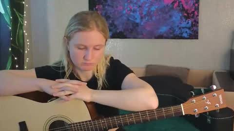 Snapshot of lanavismith chatting on February 3, 6:40 am LanaviSmith online show from February 3, 6:40 am