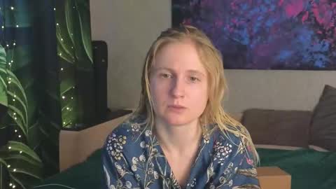 Snapshot of lanavismith chatting on February 13, 6:20 am LanaviSmith online show from February 13, 6:20 am