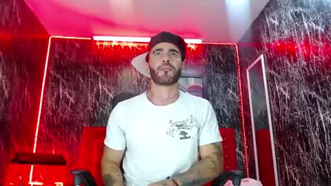 Lancelot Benwick online show from February 28, 12:54 am