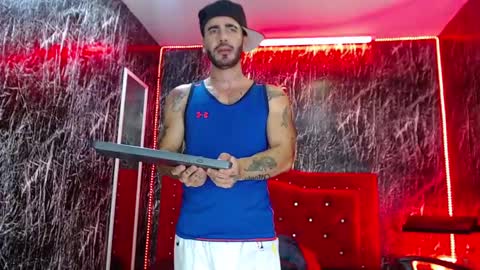 Lancelot Benwick online show from March 8, 3:28 am