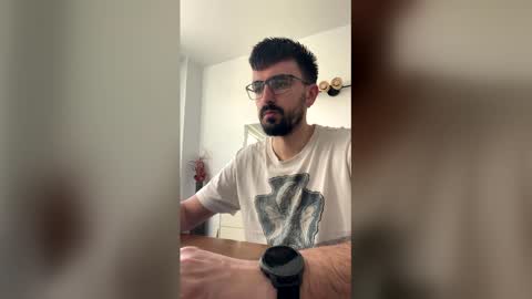 Snapshot of lander920612 chatting on March 2, 9:27 am lander920612 online show from March 2, 9:27 am