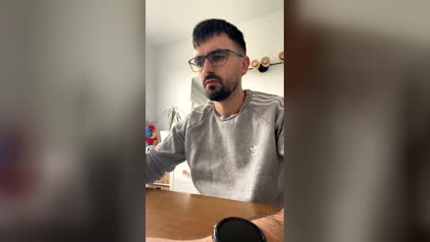 Snapshot of lander920612 chatting on March 10, 9:36 am lander920612 online show from March 10, 9:36 am