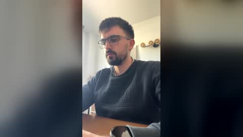 Snapshot of lander920612 chatting on March 19, 1:15 pm lander920612 online show from March 19, 1:15 pm