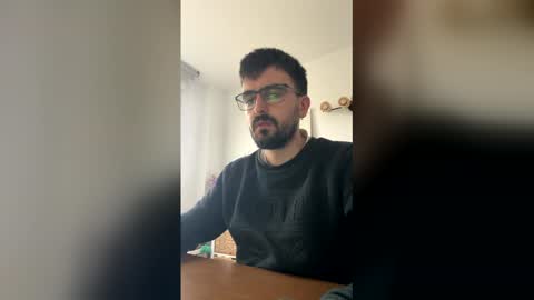 Snapshot of lander920612 chatting on March 25, 9:37 am lander920612 online show from March 25, 9:37 am