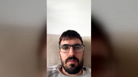 Snapshot of lander920612 chatting on March 29, 1:33 pm lander920612 online show from March 29, 1:33 pm