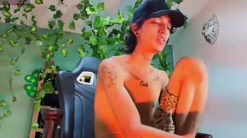 langelo_el online show from June 12, 12:26 pm